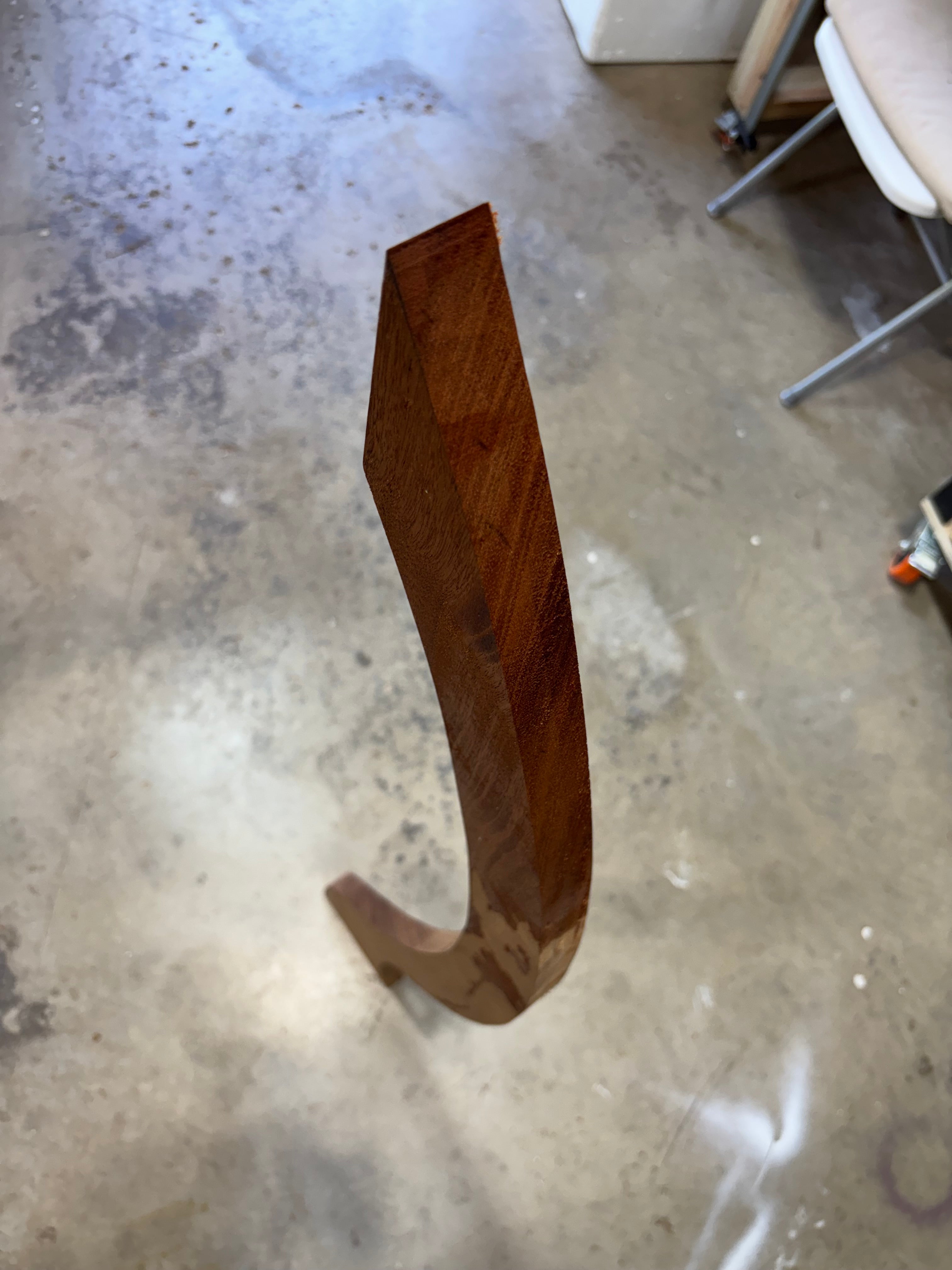 SOON AVAILABLE - TimberLens™ Handcrafted Solid Wood Guitar Stand with Hygrometer - Mahogany