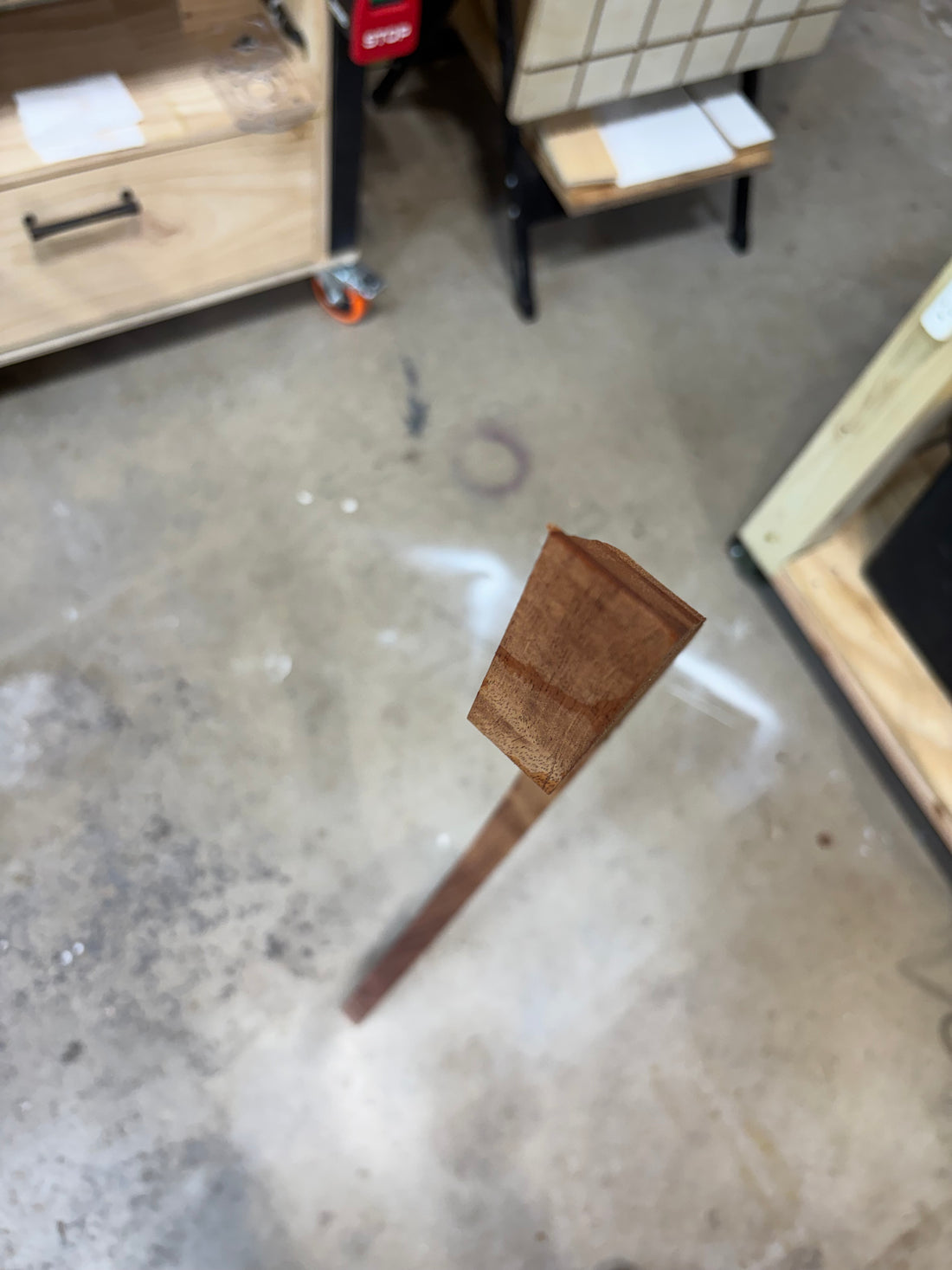 SOON AVAILABLE - TimberLens™ Handcrafted Solid Wood Guitar Stand with Hygrometer - Mahogany